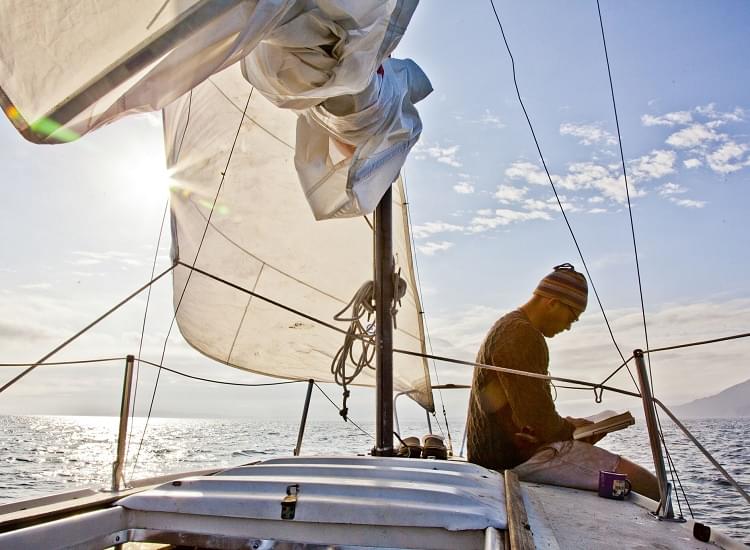 You Should Know All About the Best Sailing Basics Safely While Traveling